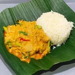 ข้าวราด  ผัดผงกะหรี่