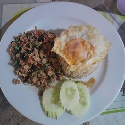 ข้าวกล้องกระเพราหมู