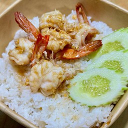 กุ้งกระเทียมพริกไทย ราดข้าว