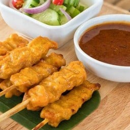 ไก่สะเต๊ะ