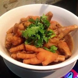 ขาหมูพะโล้ แม่ใบ บิสซิเนสพาร์ค 2