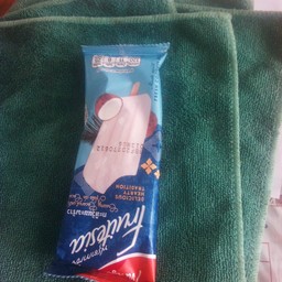 ไอติมกะทิ