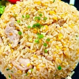 ข้าวผัดสามชั้นสไลด์