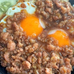 ข้าวไข่คู่หมูซีอิ๋วฮ่องกง