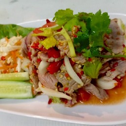 ยำเนื้อลวก