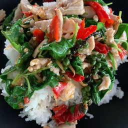 ข้าวผัดขี้เมา ไก่