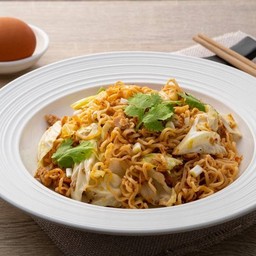 มาม่ายากิโซบะ หมูสับ