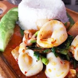 หมึกผัดพริกเผา
