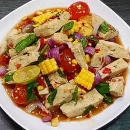 ยำเหลาหมูยอ