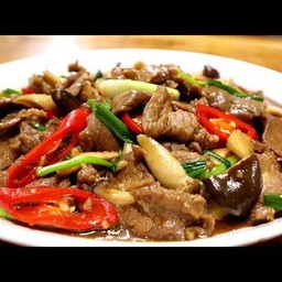 เนื้อผัดน้ำมันหอย