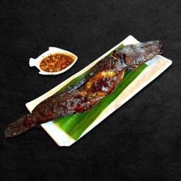 ปลาดุกย่าง น้ำจิ้มแจ๋ว