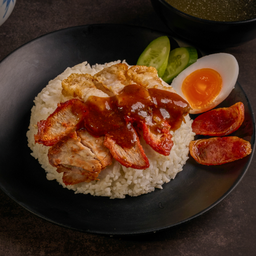 ข้าวหมูกรอบหมูแดง