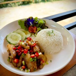 ข้าวสามชั้นคั่วพริกเกลือ