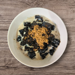 เฉาก๊วยนมสด