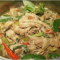 หมกหน่อไม้ใส่หมูสามชั้น