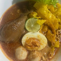 ก๋วยเตี๋ยวต้มยำไก่