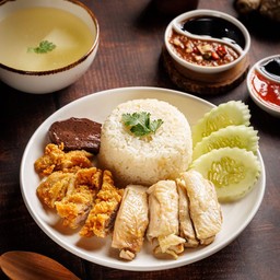 ข้าวมันไก่รวมเต็มจาน