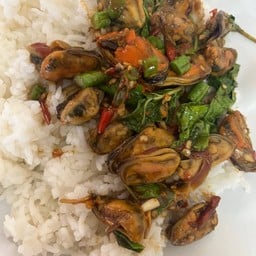 ข้าวบ้านพ่อ ข้าวแกง อาหารตามสั่ง