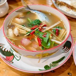 ต้มยำปลาทูเถื่อน