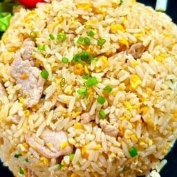 ข้าวผัดเนื้อติดมันส์