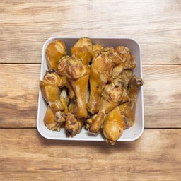 น่องไก่ตุ๋น