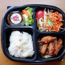 ข้าวเหนียว+ส้มตำ+ปีกไก่ทอดน้ำปลา