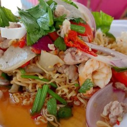 ยำมาม่า