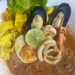 ก๋วยเตี๋ยวต้มยำทะเล