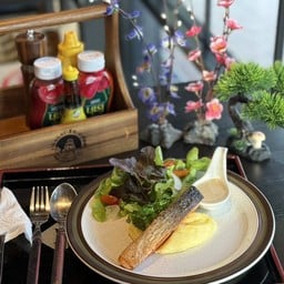 สเต๊กปลา (แซลมอน)