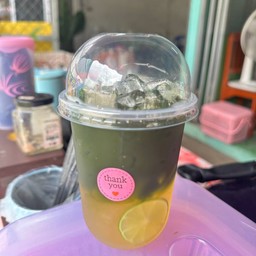 ชาเขียว น้ำผึ้งมะนาว