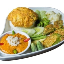 ข้าวน้ำพริกไข่ปู