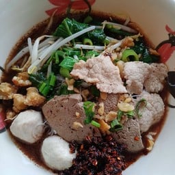ร้านก๋วยเตี๋ยวน้ำตกไพรวัลย์
