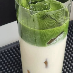 trialmatcha nishio cafe เกรดสูงสุดของร้านเป็นนมนะครับ