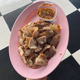เนื้อย่างน้ำจิ้มแจ่ว
