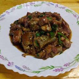 กะเพราขาหมู