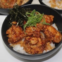 Aroi Desu (ข้าวหน้าญี่ปุ่น)