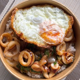 กะเพราหมึก