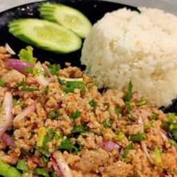 ข้าวหน้าลาบ