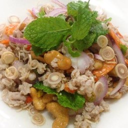 ยำ ตะใค้ หมูสับ