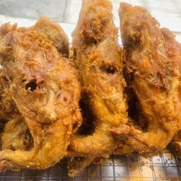 ร้านไก่ทอดหาดใหญ่ หน้าเซเว่นหน้าหมู่บ้านมัณฑนา