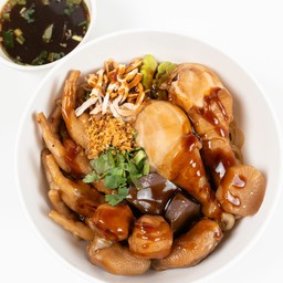 ก๋วยเตี๋ยวไก่แห้ง ตู้มโครตพิเศษ