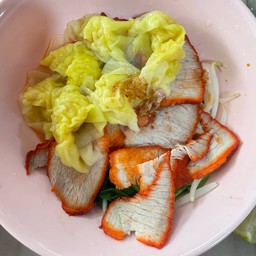 เกี๊ยวหมูแดง