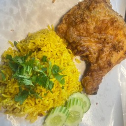 ข้าวหมกเปล่า+สะโพกติดน่อง