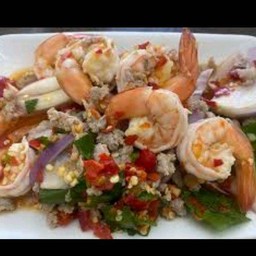 ยำกุ้งหมูสับ