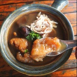 กระเพาะปลา ขาไก่+ไก่ฉีก