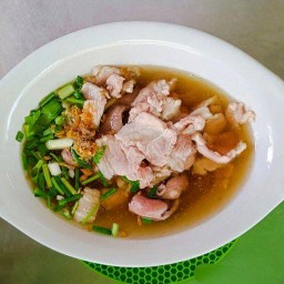 ต้มเลือดหมู แซ่จัง(ถ.วิเชียรจำนงค์)