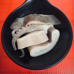 ปลาหมึกสด