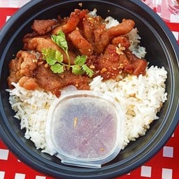 ข้าวหมูทอด ต.ตะวัน(คาเฟ่) บางบัวทอง