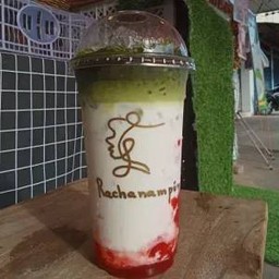 ชาเขียวมิลค์สตอเบอรี่