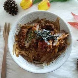 ข้าวหน้าหมูทอดทงคัทซึ